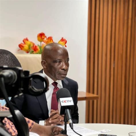 Rela O Entre Angola China Domina A Entrevista Que O Presidente Da