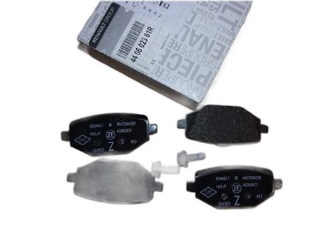 Brake Pads Rear 440602361R Renault Captur Original - Carfrance24