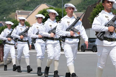 Savoie Les Images Fortes De La Passation De Commandement De La