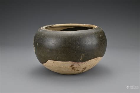 Bidlive A Chinese Song Dynasty Cizhou Pottery Jar The Heavily