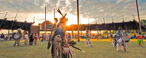 Lakota Sioux Culture Badlands South Dakota, Log Cabin Christmas, Oglala ...