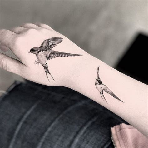 23 Designs Of Swallow Tattoo For Men And Women VeAn Tattoo