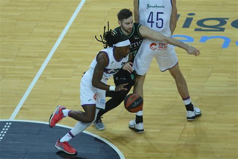 El Surne Bilbao Basket Unicaja En Im Genes Diario Sur