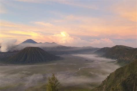 Hiking Mount Bromo Independently: A How-To Guide - Claire's Footsteps