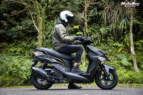 MotoNews 科技配備加入加值不加價 SYM JET SL 小改款 MotoBuy