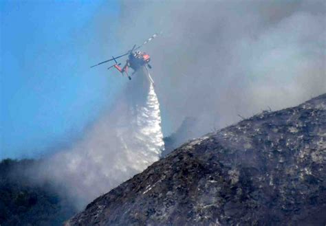 Evacuations Lifted In 40 Acre Pacific Palisades Fire Crews Save Homes