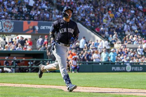 Yankees Promote Jorbit Vivas MLB Trade Rumors