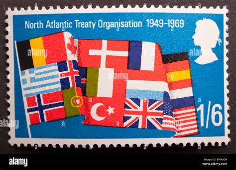 United Kingdom Postage Stamp 1/6 Stock Photo - Alamy