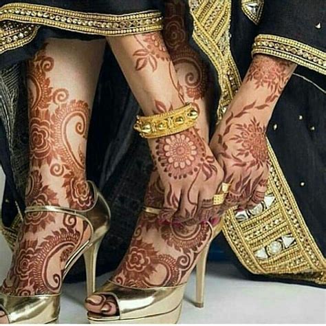 Pin By Rahila Ali On Henna Indian Mehndi Designs Latest Bridal