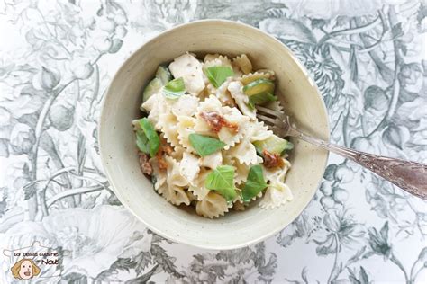 salade de pâtes au poulet sauce crémeuse au basilic