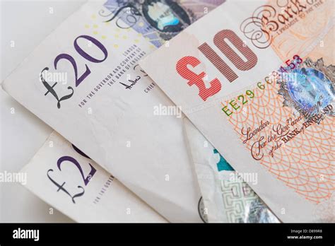 10 British Pounds Note Hi Res Stock Photography And Images Alamy