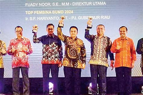 Pj Gubri Raih Top Pembina Bumd Award Pt Spr Kembali Dapat Penghargaan