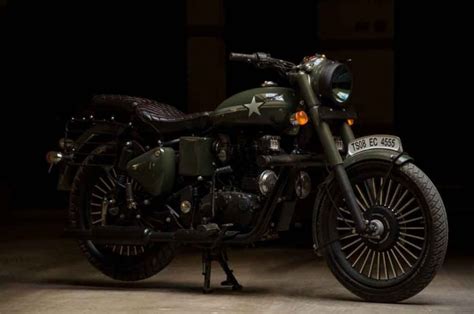 Customised Royal Enfield Bullet Looks Like A Retro Military Machine