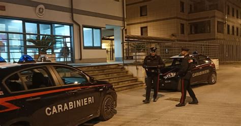 Tolentino Dammi I Soldi E I Gratta E Vinci Rapina Con Pistola