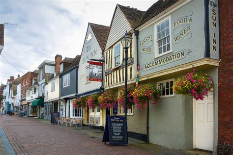 Stay at the Sun Inn in Faversham, Kent | englandrover.com