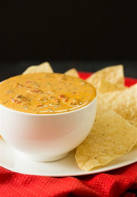 Easy Crock Pot Queso Dip Recipe