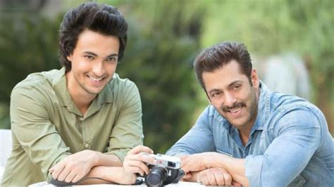 Aayush Sharma Reveals Why Salman Khan Is Not Getting Married Read Here