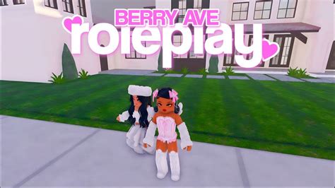 BERRY AVENUE ROLEPLAY With MY FRIEND Voice ROBLOX Roleplay YouTube