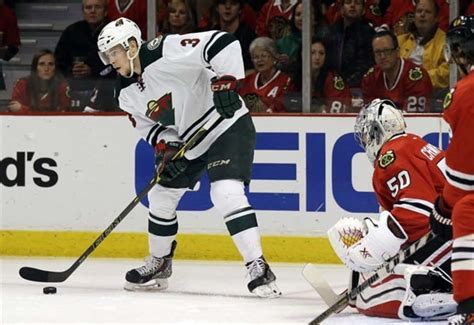 Toews 3rd Period Goal Lifts Chicago Blackhawks To 2 1 Victory Over