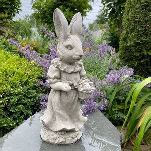 Large Peter Rabbit Garden Statue 17 Lily Bobtail Outdoor Stone Decor