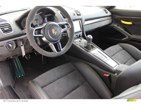 Black Interior 2016 Porsche Cayman GT4 Photo #106706629 | GTCarLot.com