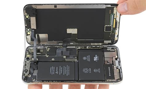 IPhone XS First Video Teardown Shows L Shaped 2 658mAh Battery With