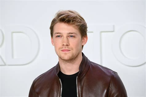 Joe Alwyn Addresses Taylor Swift Engagement Rumors