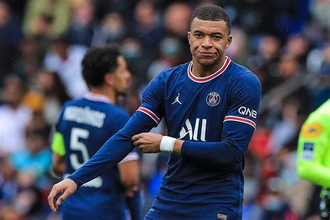 El PSG vuelve mañana a los entrenamientos con Mbappé apartado de forma