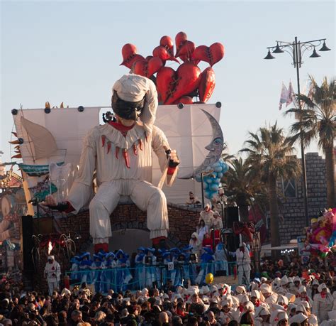 Carnevale Di Viareggio Date Programma Costo Dei Biglietti E