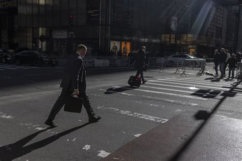 Us Workers Now Expect Almost Salary To Start A New Job Bloomberg