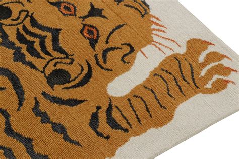 Tiger-Skin Rug in White with Gold & Black Pictorial