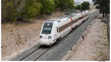 Renfe reduce un 30 4 sus pérdidas y logra su primer beneficio del año