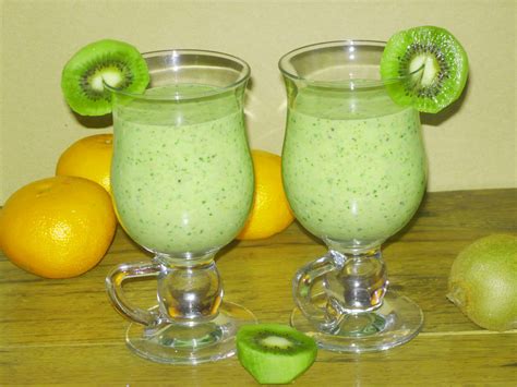 Smoothie Z Kiwi Pietruszki I Mandarynki Przepis Archiwum