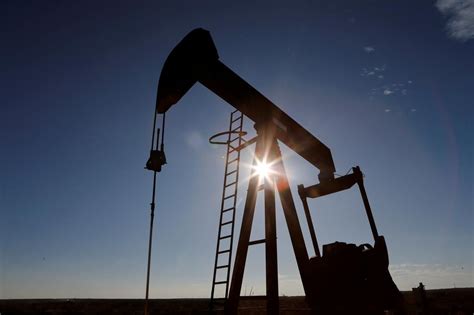 Oil Prices Inch Lower As Global Economic Worries Outweigh Tightening Supply