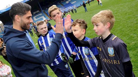 Owls Fans Enjoy The Fun News Sheffield Wednesday