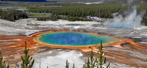 The Short List of Must-See Hot Springs and Pools At Yellowstone! | Trip101