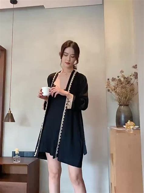 HOT ชดนอนเซกซสำหรบผหญงฤดรอนผาไหมนำแขงแบบบางแขนยาวสายรดหนาอกชดนอนผาไหมจำลองชด