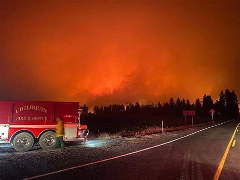 Clackamas County Officials Feel Positive In Fire Fight Amid Favorable