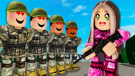 ÚNICA NIÑA en la ESCUELA MILITAR Roblox YouTube