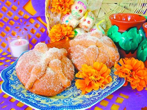 Cómo Hacer Pan De Muerto Casero ¡siguiendo La Receta Tradicional De