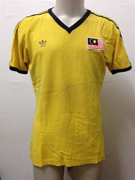 Malaysia Home football shirt 1989. Added on 2014-09-15, 09:39