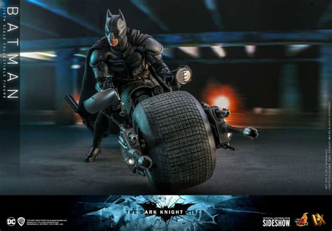 Batman Sixth Scale Figure By Hot Toys DX Series The Dark Knight Rises Figuristi Store