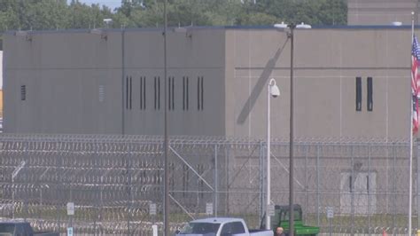 Correctional officer speaks out on condition of Toledo Correctional ...