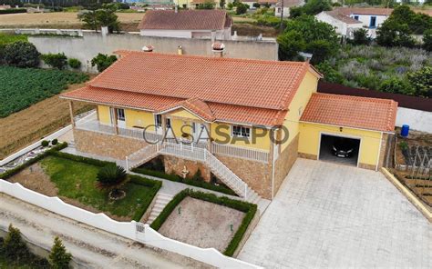 House 3 Bedrooms Sale 475 000 in Sobral de Monte Agraço Santo