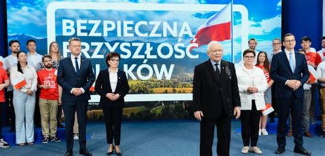 Kaczyński zaprezentował oficjalne hasło wyborcze PiS Fronda pl