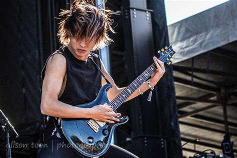 Alison Toon Photographer Toru Guitar One Ok Rock