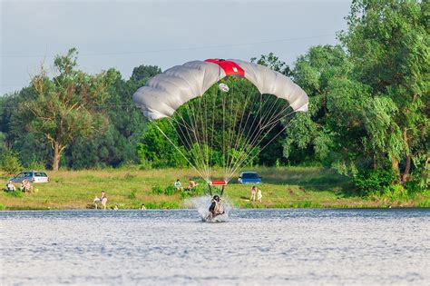 Parachute jumps with water landing – Skydiving in Chernihiv and Kiev ...