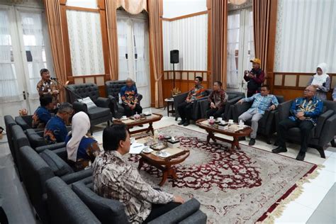 Bupati Garut Lantik Pns Dilingkungan Pemkab Garut Dalam Jabatan