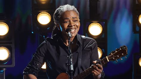 Is Tracy Chapman Married What We Know About The Singer S Love Life