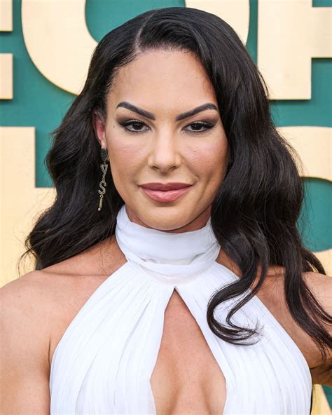 Amanza Smith at People’s Choice Awards 2024 • CelebMafia